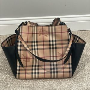 !!!! SOLD !!!!  Authentic Burberry Tote Bag